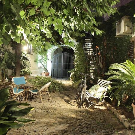 Casa di Giuly Hotel Пула Екстериор снимка